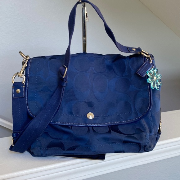 Coach Navy Blue Signature Shoulder Bag. - Picture 1 of 9